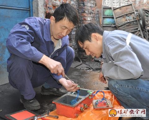 “小班長”的“大作為”  ——記集團礦井維修電工比武冠軍、鶴煤三礦采一隊卜連慶