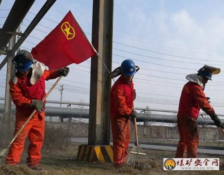 凝聚青年  服務(wù)大局  當(dāng)好橋梁  新疆天業(yè)天能電石第一生產(chǎn)團(tuán)支部喜獲2017年度師市“五四紅旗團(tuán)支部”榮譽(yù)稱號(hào)