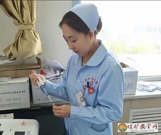 一襲白衣 萬般美麗——記職工總醫(yī)院“十佳護士”傅慧慧
