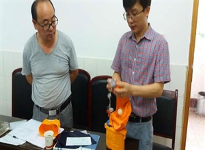 鼎能六建柏林煤礦項(xiàng)目部組織開展自救器專項(xiàng)培訓(xùn)