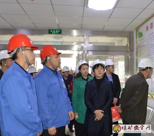同煤漳澤電力學(xué)習(xí)貫徹落實十九大精神 積極推進(jìn)工會“三基建設(shè)”