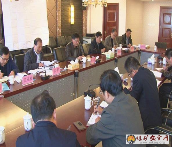 孫玉福到潞寧公司現(xiàn)場辦公