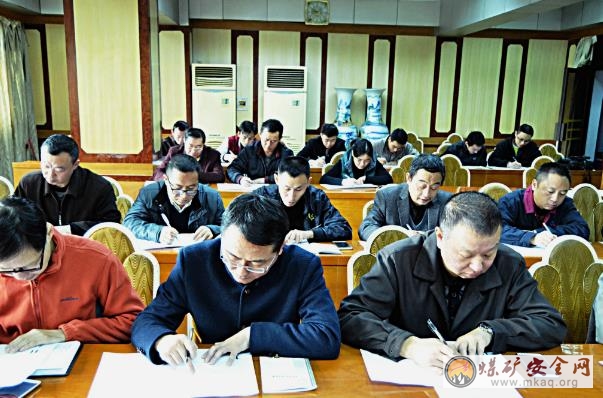 川煤達(dá)竹石板廠 舉行交通安全知識考試