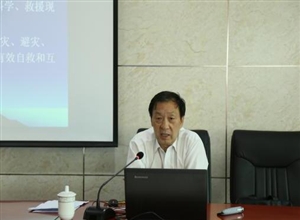 全國礦山救護(hù)大中隊(duì)指揮員(第四期)復(fù)訓(xùn)班在國家礦山應(yīng)急救援芙蓉隊(duì)開班