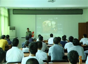 救消大隊為宜賓市煤礦班組長人員開展自救器培訓(xùn)