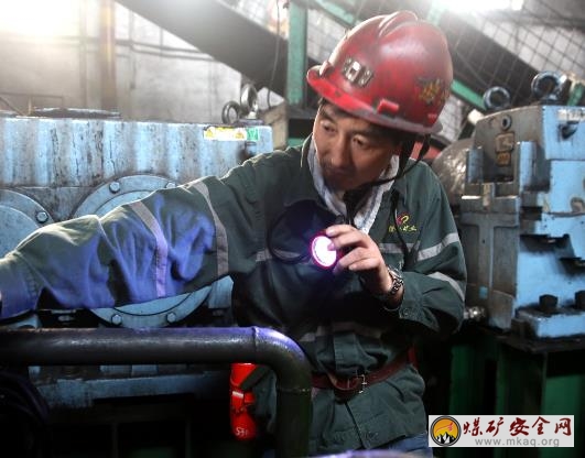 以身作則、敢為人先的班工長(zhǎng)馬國(guó)強(qiáng)