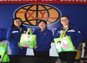 “女神節(jié)快樂”  天業(yè)鑫源運輸公司舉行“書香三八”暨女職工普法宣傳教育活動