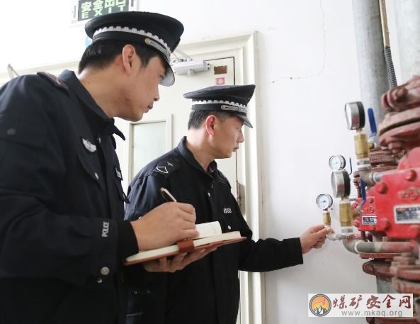 山東能源重裝集團(tuán)魯南裝備公司：防火防患  時(shí)時(shí)上心