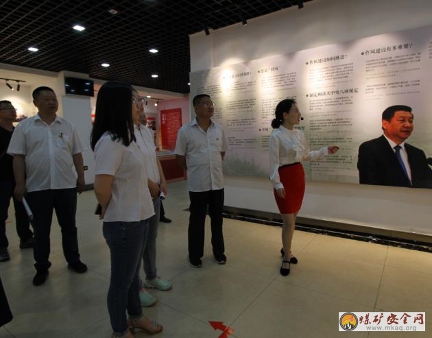云岡礦開展自覺抵制“吃喝風(fēng)”承諾活動