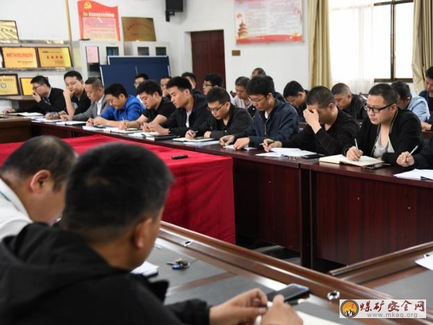 轎子山煤礦：強(qiáng)化青工教育聚合力