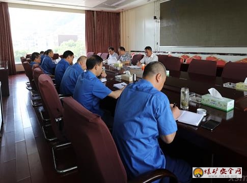 集團(tuán)公司領(lǐng)導(dǎo)到金信公司反饋干部年度考核情況