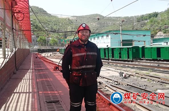 走近西山煤電90后大學生礦工