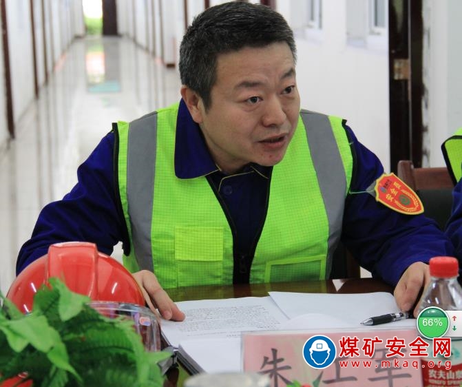當好科技創(chuàng)新領(lǐng)路人——天業(yè)集團優(yōu)秀共產(chǎn)黨員朱江軍