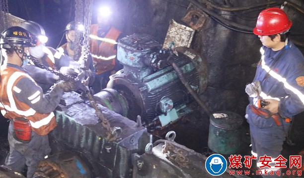 蒲白建莊礦業(yè)：設(shè)備檢修我們這么干