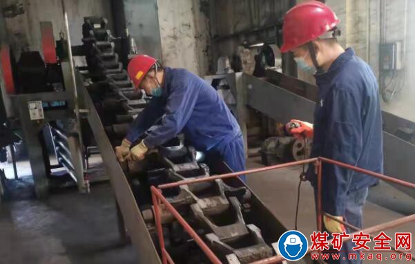 榆北曹家灘煤礦：加強設(shè)備檢修?備戰(zhàn)冬季供暖