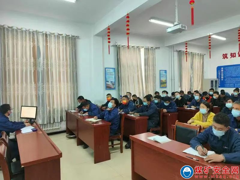 中能袁大灘礦業(yè)：“精準(zhǔn)滴灌”促全員素質(zhì)提升