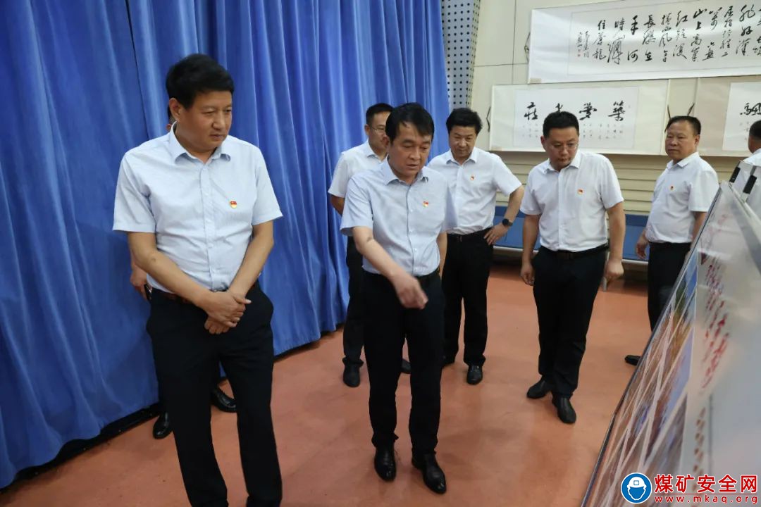陜西中能煤田有限公司：走進(jìn)建莊礦業(yè)，暖到了！