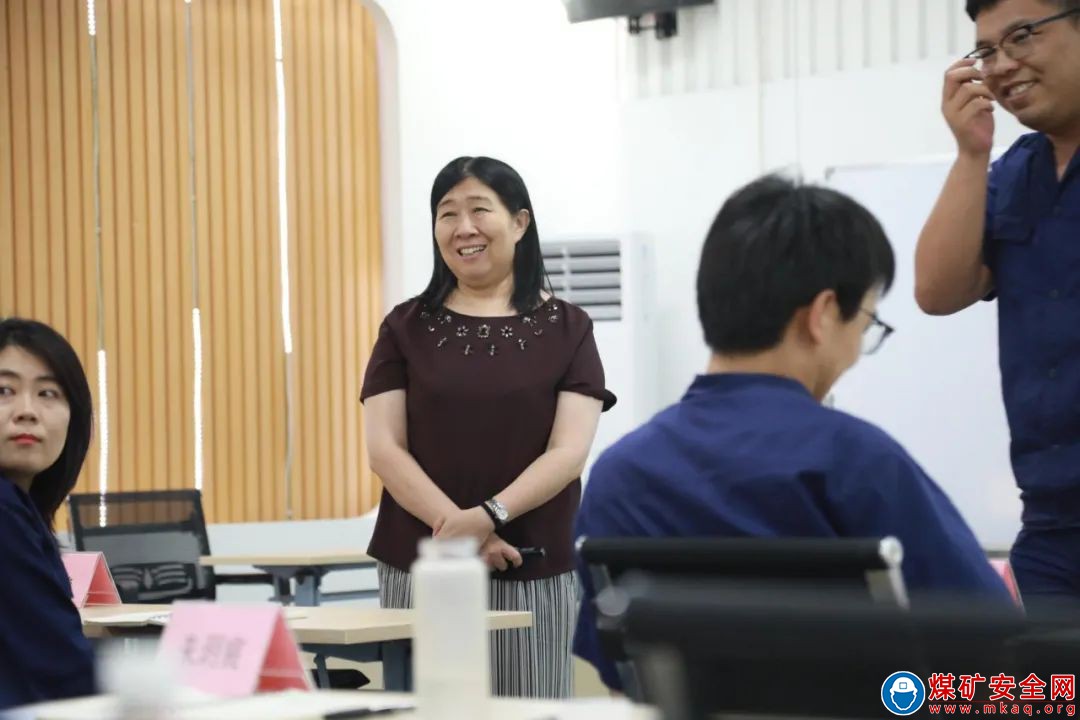 陜西中能煤田有限公司：青年英才培訓(xùn)班系列活動（八）