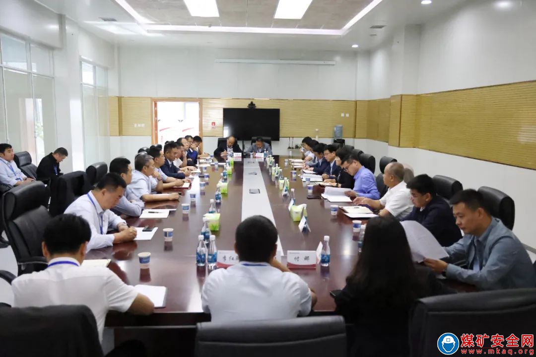 陜煤集團副總工程師，榆北煤業(yè)公司黨委書記、董事長、總經(jīng)理石增武到陜西中能煤田有限公司調(diào)研指導(dǎo)工作