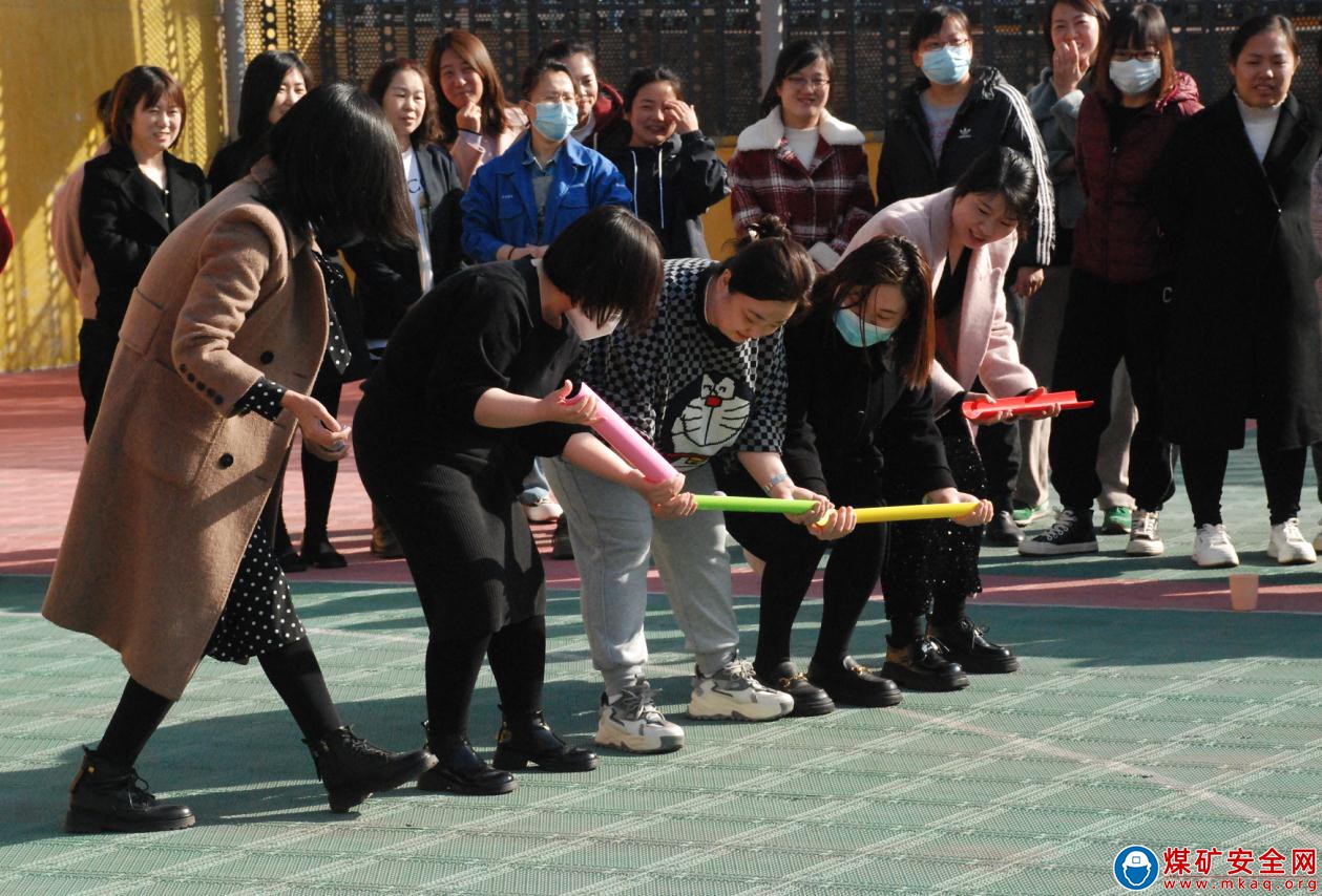 中興煤業(yè)舉辦“三八”國際婦女節(jié)趣味活動