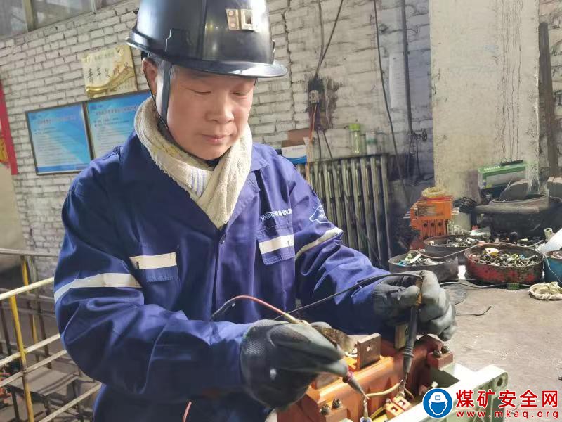 河南能源義煤公司石壕煤礦：提高動手能力 為發(fā)展添活力