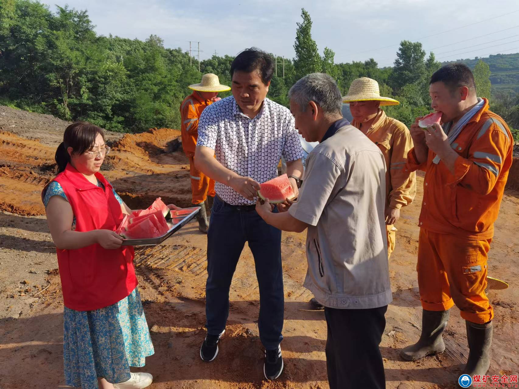 河南能源義煤公司石壕煤礦：重實(shí)踐 建新功