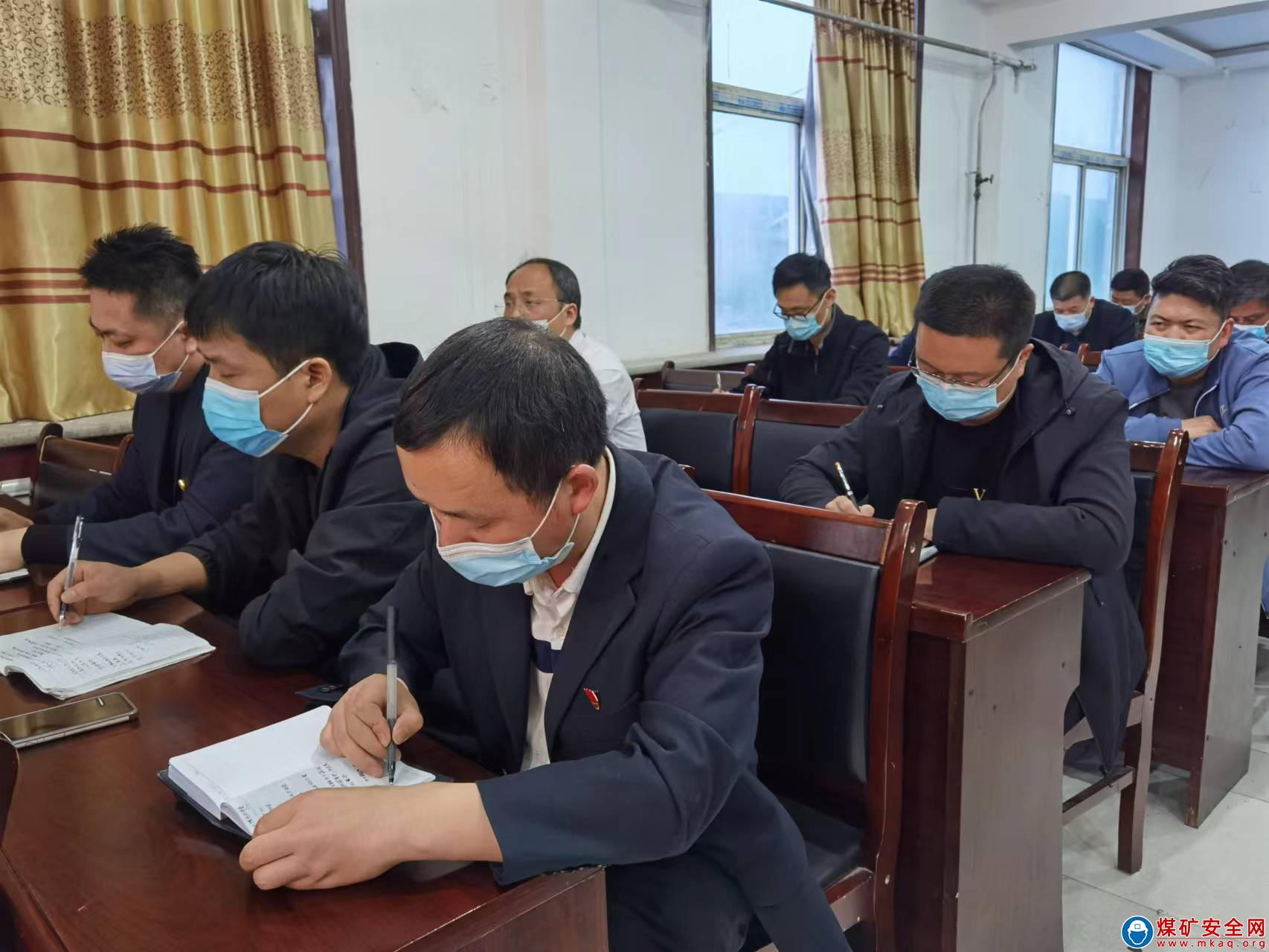 河南能源義煤公司石壕煤礦：廉潔之風(fēng)涵養(yǎng)正氣