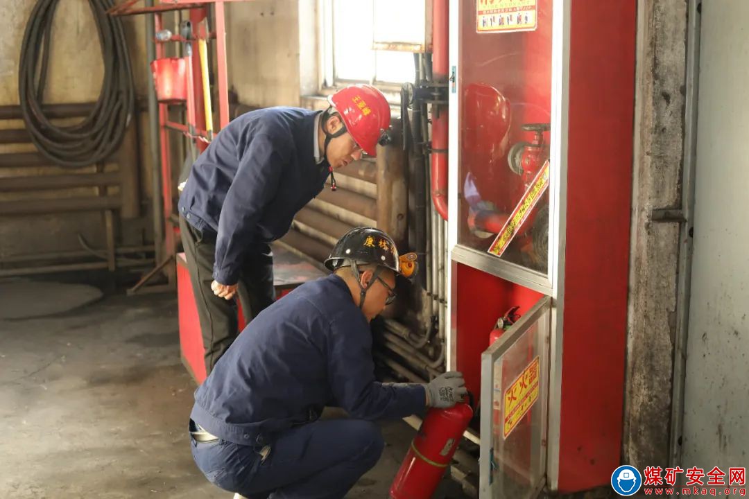 陜西中能煤田有限公司：打好冬季“三防”主動仗