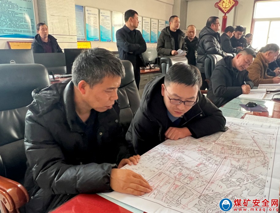 河南能源義煤公司石壕煤礦以演防范  以練備戰(zhàn)