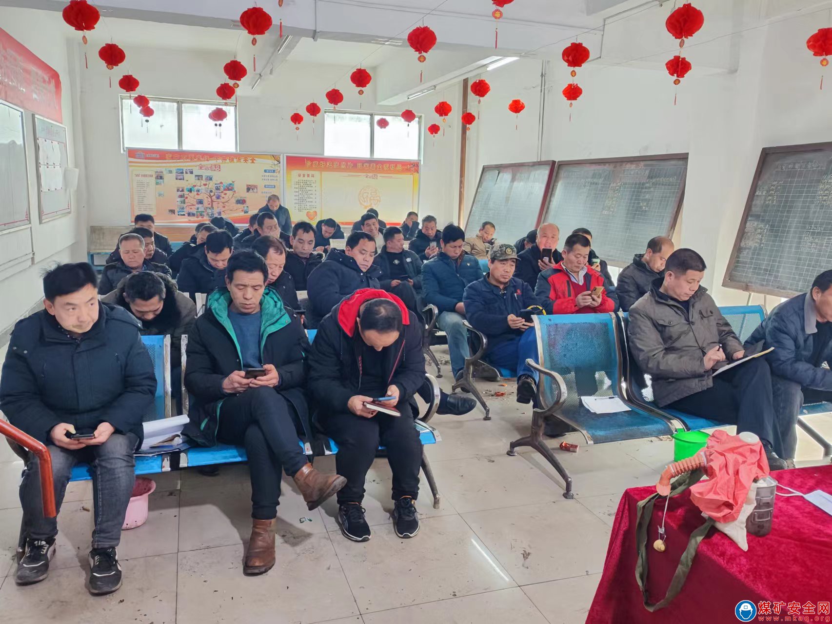 河南能源義煤公司石壕煤礦：深入處置促安全