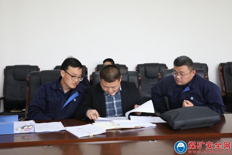 集團公司到招賢礦業(yè)檢查指導一季度“三基”建設(shè)工作