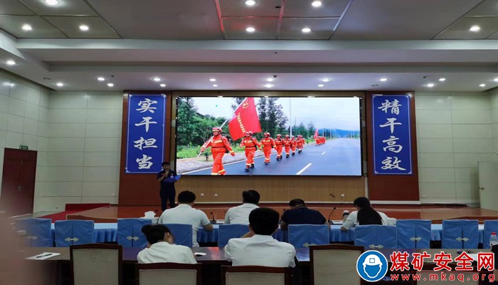 中煤新集公司救護大隊：開展安全演講?增強安全意識