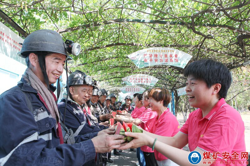 恒源煤礦打開(kāi)高溫下的安全生產(chǎn)模式